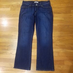 Woman's Levi Strauss 529 Curvy Bootcut
